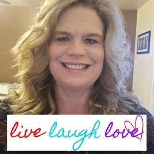 Meet your Posher, Charlotte